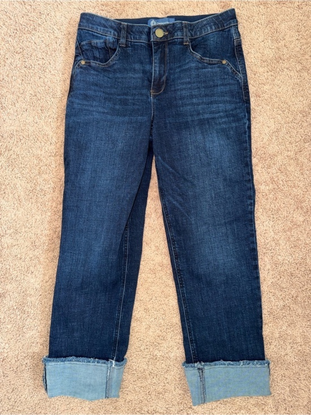 Democracy Dark Wash Women’s Jeans - Cropped Cuffed Style High Rise size 6